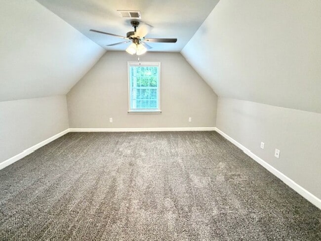Building Photo - NorthAve5163