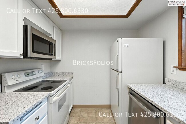 Building Photo - 820 Cady Rd