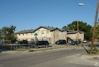 Building Photo - 921 Ann Ave