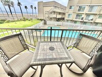 Building Photo - 258 E Surfside Dr