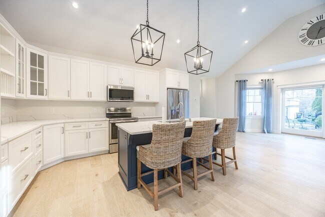 Building Photo - 15 Warren St