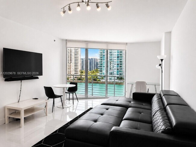 Building Photo - 325 S Biscayne Blvd