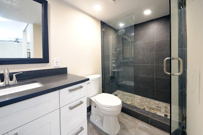 Building Photo - 1700 Embassy Dr