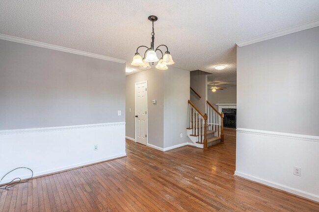 Building Photo - 509 Holly Ridge Ln