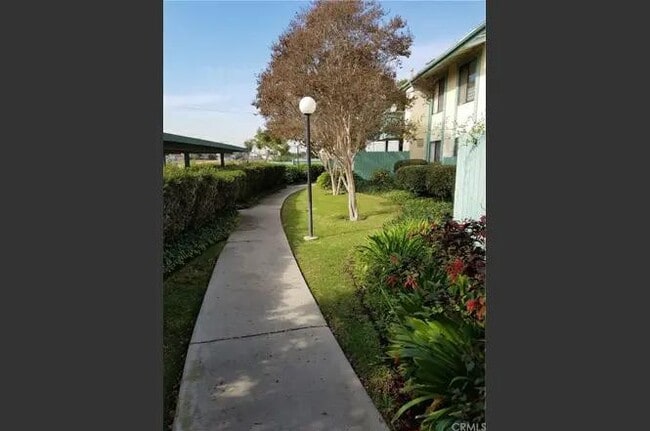 Building Photo - 920 W Del Amo Blvd