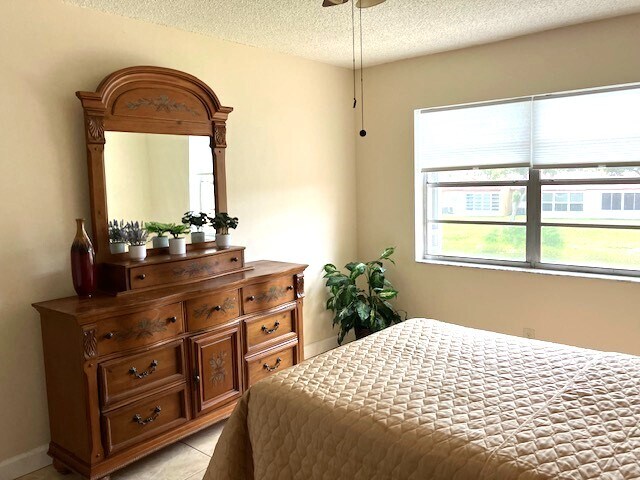 Master Bedroom - 178 Lake Frances Dr