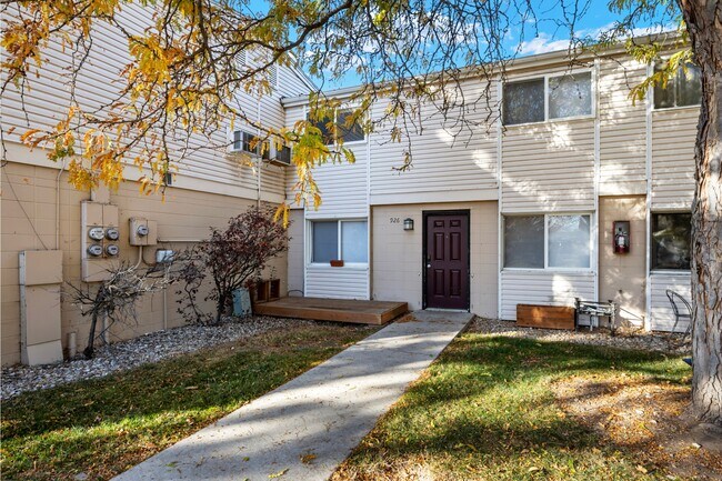 Building Photo - 926 S Curtis Rd
