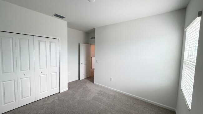 Building Photo - 6061 Meditation Dr
