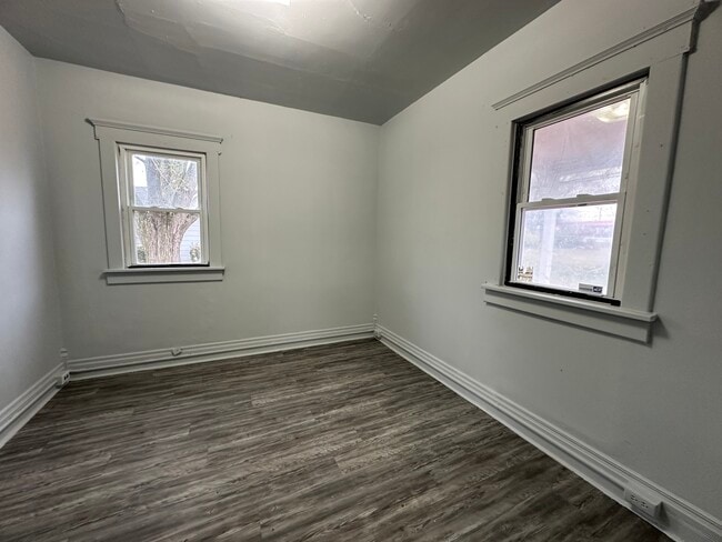 Building Photo - 1206 Martin St