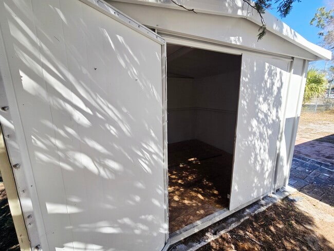 Building Photo - 843 42nd St S