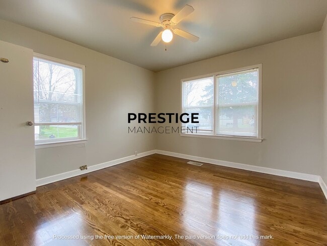 Building Photo - 3 Bedroom Home In Portage