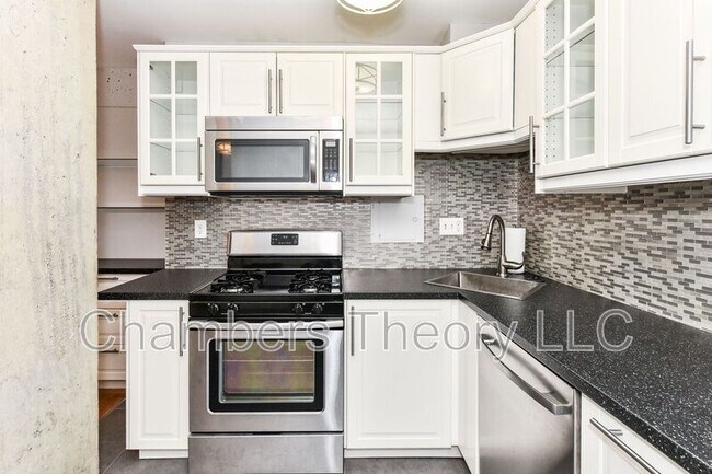 Building Photo - 1250 4th St SW