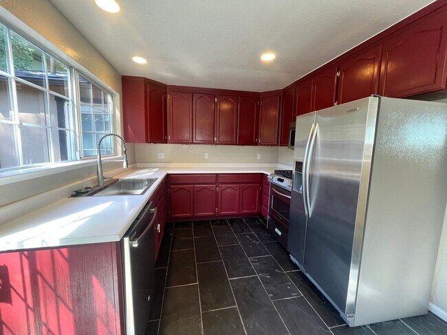 Building Photo - Welcome To a Tranquil Cottage Nestled in t...
