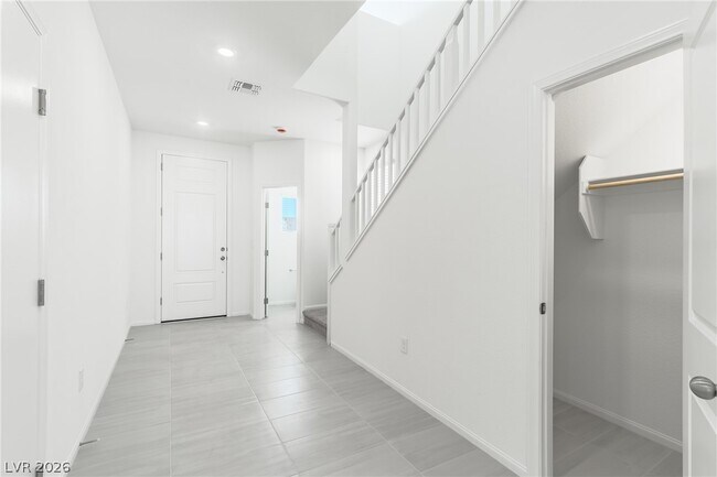 Building Photo - 7382 Pioneer Way