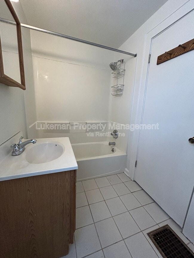 Building Photo - 3013 Portage Street