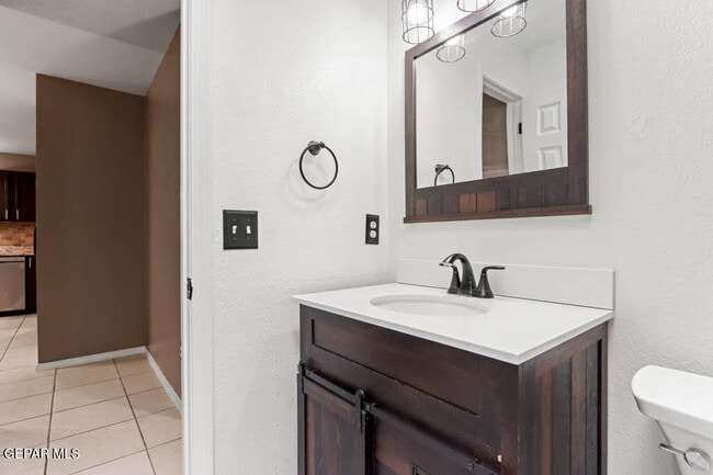 Building Photo - 12555 Flora Alba Dr