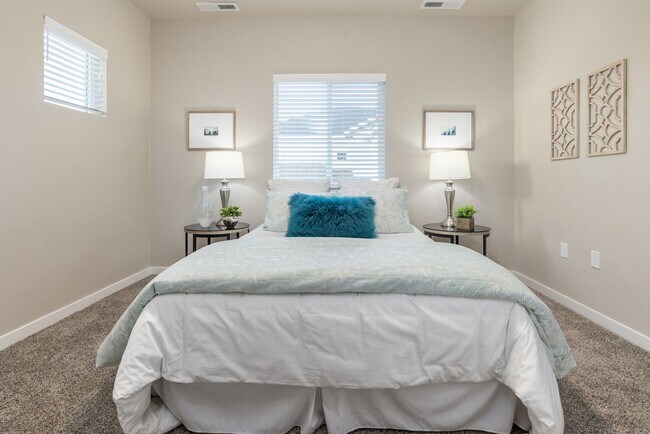 Building Photo - Wilson Creek Townhomes - Move In by 7/31 a...