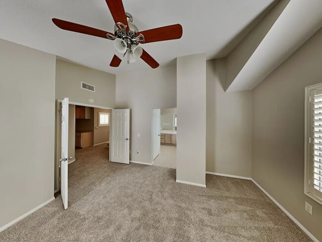 Building Photo - 40010 Fairwood Cir