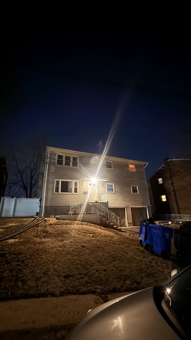 Primary Photo - 23 Long Hill Rd