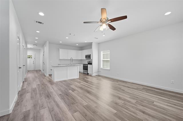 Building Photo - 422 N Elliott Ave