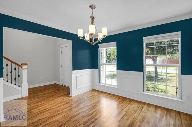 Building Photo - 721 Highgrove Ct