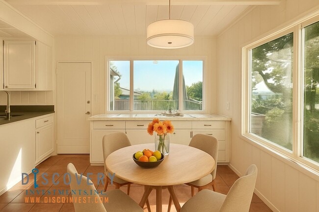 Building Photo - 3+ Bedroom Modern El Cerrito Hills Home