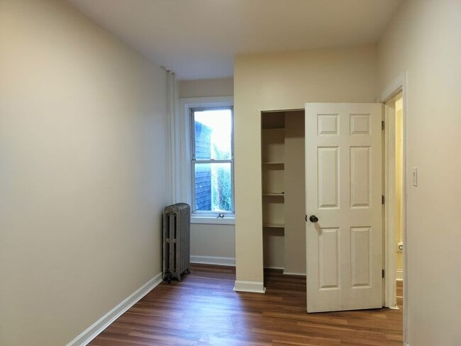 Building Photo - 148 Hamilton Ave