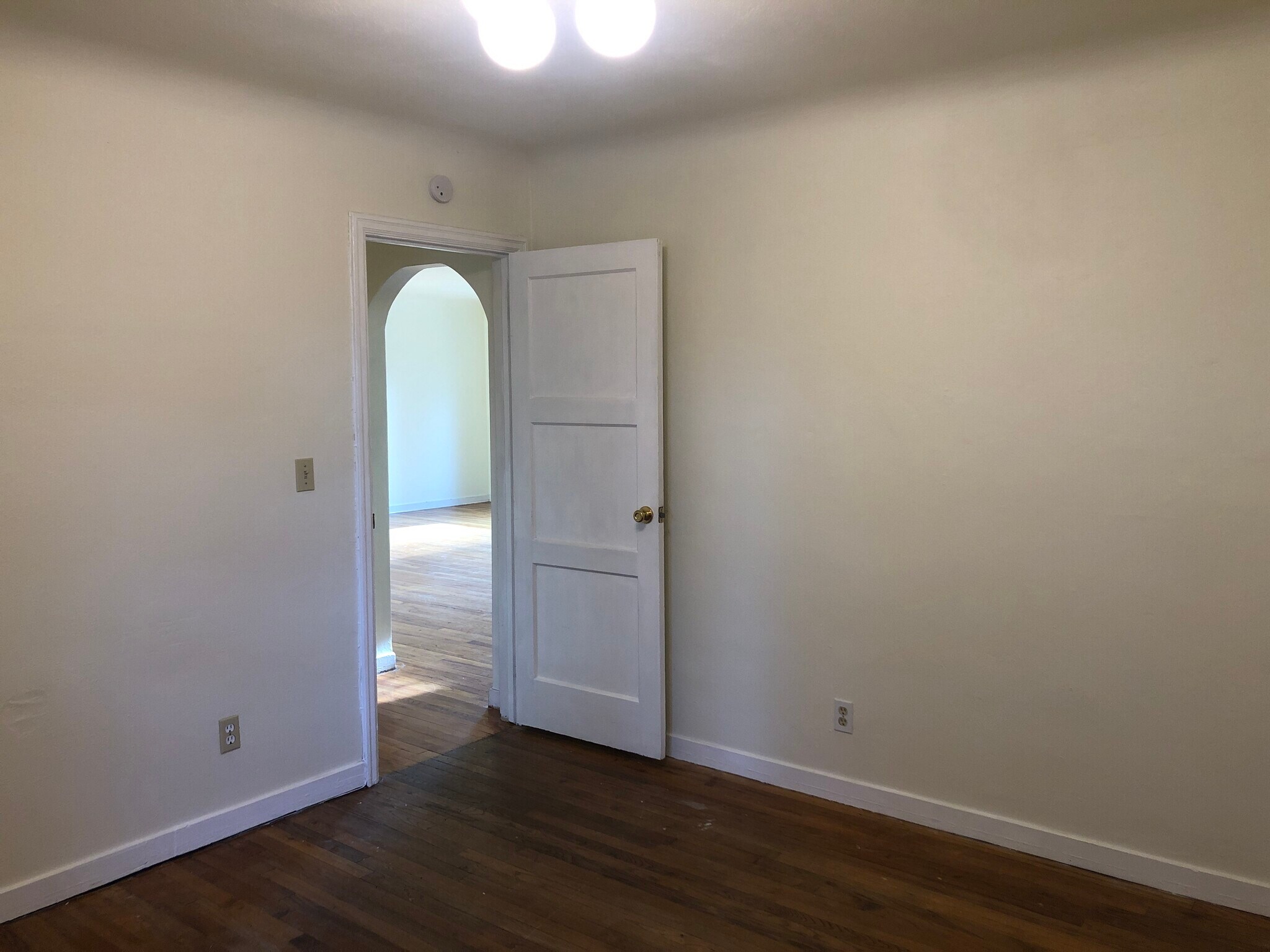 Building Photo - 1200 NE McGee St