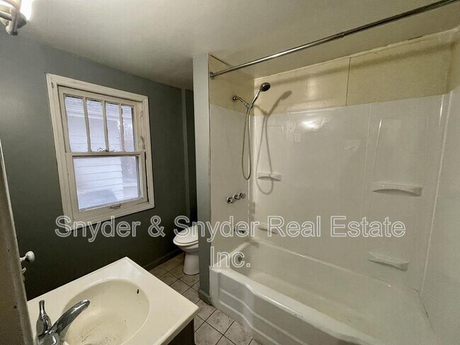 Building Photo - 450 Homer Ave