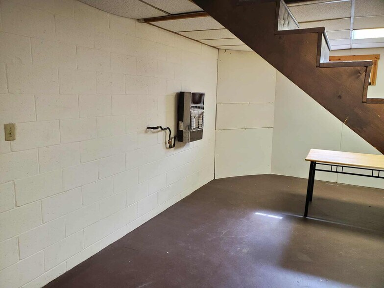 Building Photo - 252 Gompers Ave