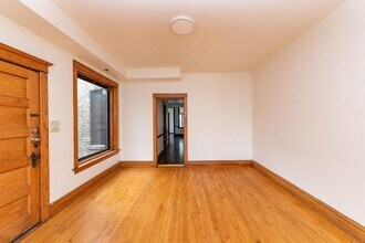 Building Photo - 2 bedroom in Chicago IL 60647