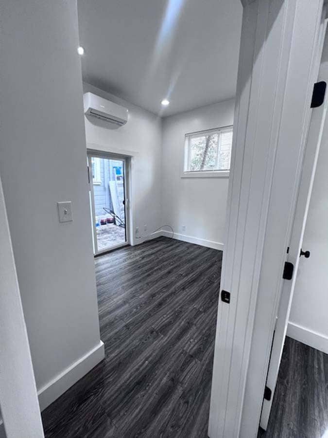 Building Photo - 6235 San Pablo Ave