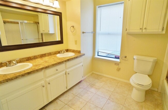 Building Photo - 3 Bed, 2 Bath home in Norman