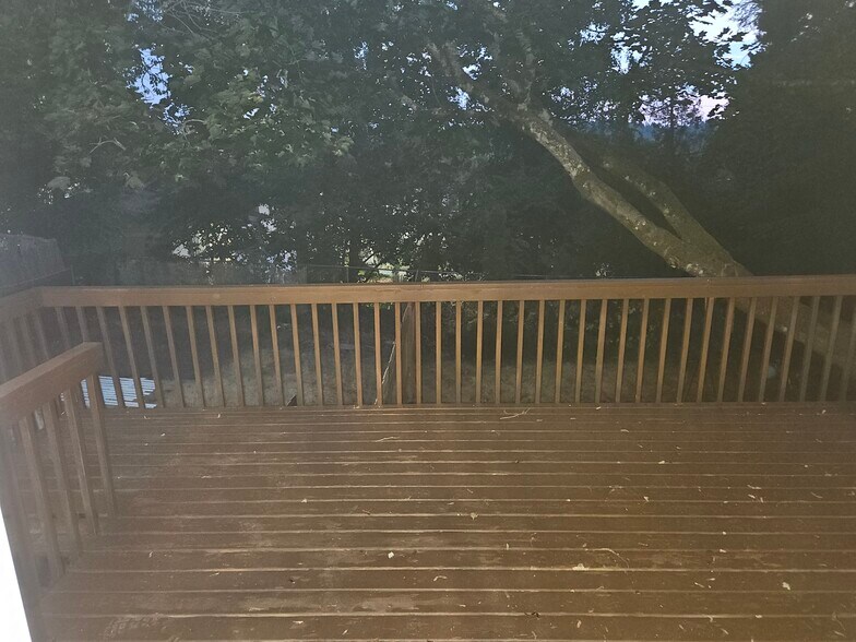 Deck - 6336 SE Cedarcrest Dr