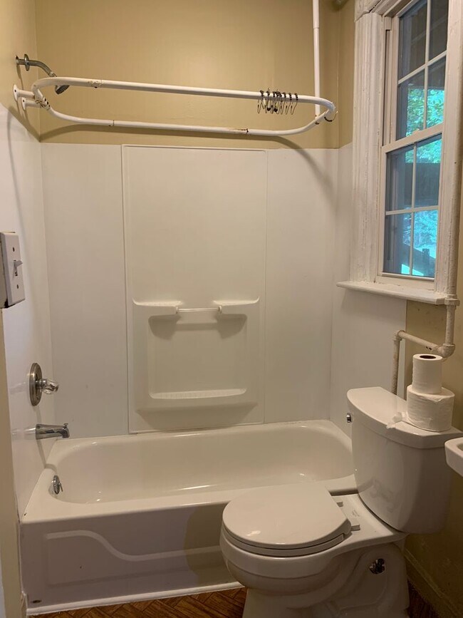 Building Photo - 221 Philadelphia Ave