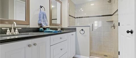 Building Photo - 16181 Fairway Woods Dr