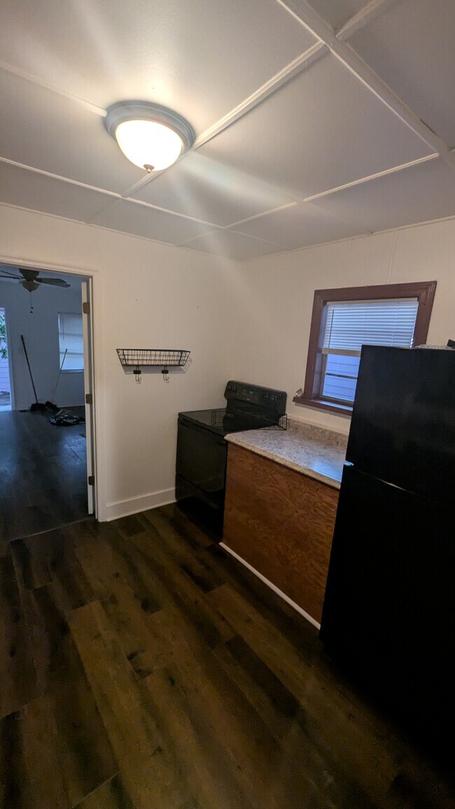 Building Photo - 3544 3rd Ave N