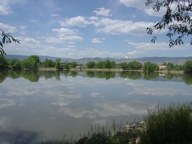 Twin lakes open space - within walking distance - 4945 Twin Lakes Rd