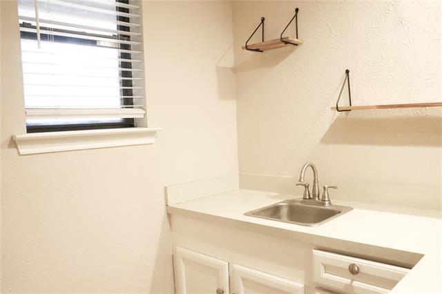 Building Photo - 3842 Double Tree Trail