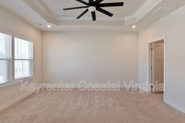 Building Photo - 137 Cedar Crst Dr