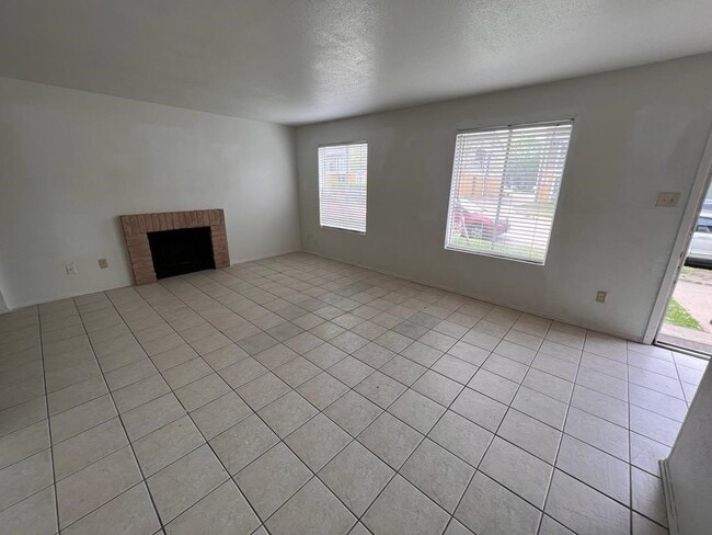 Building Photo - 12606 Ashford Meadow Dr