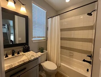 Building Photo - 3617 Mykonos Dr