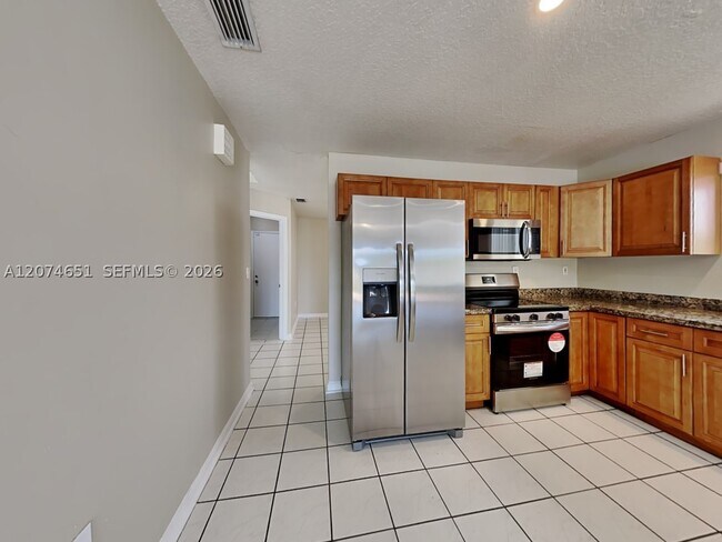 Building Photo - 21841 SW 97th Ct