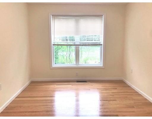 Building Photo - 7-15-17 Callender St