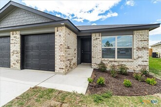 Building Photo - 1242 Lehmann Dr