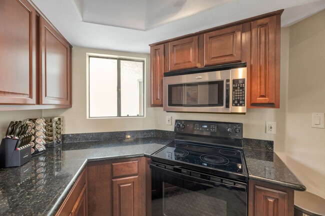 Primary Photo - charming 2-bedroom, 2.5-bathroom condo wit...