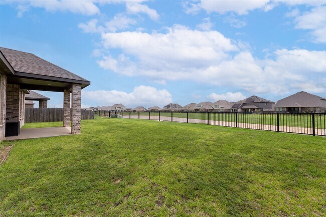 Building Photo - 6322 Cambrai Wood Ln