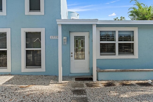 Building Photo - 1779 Len Dr