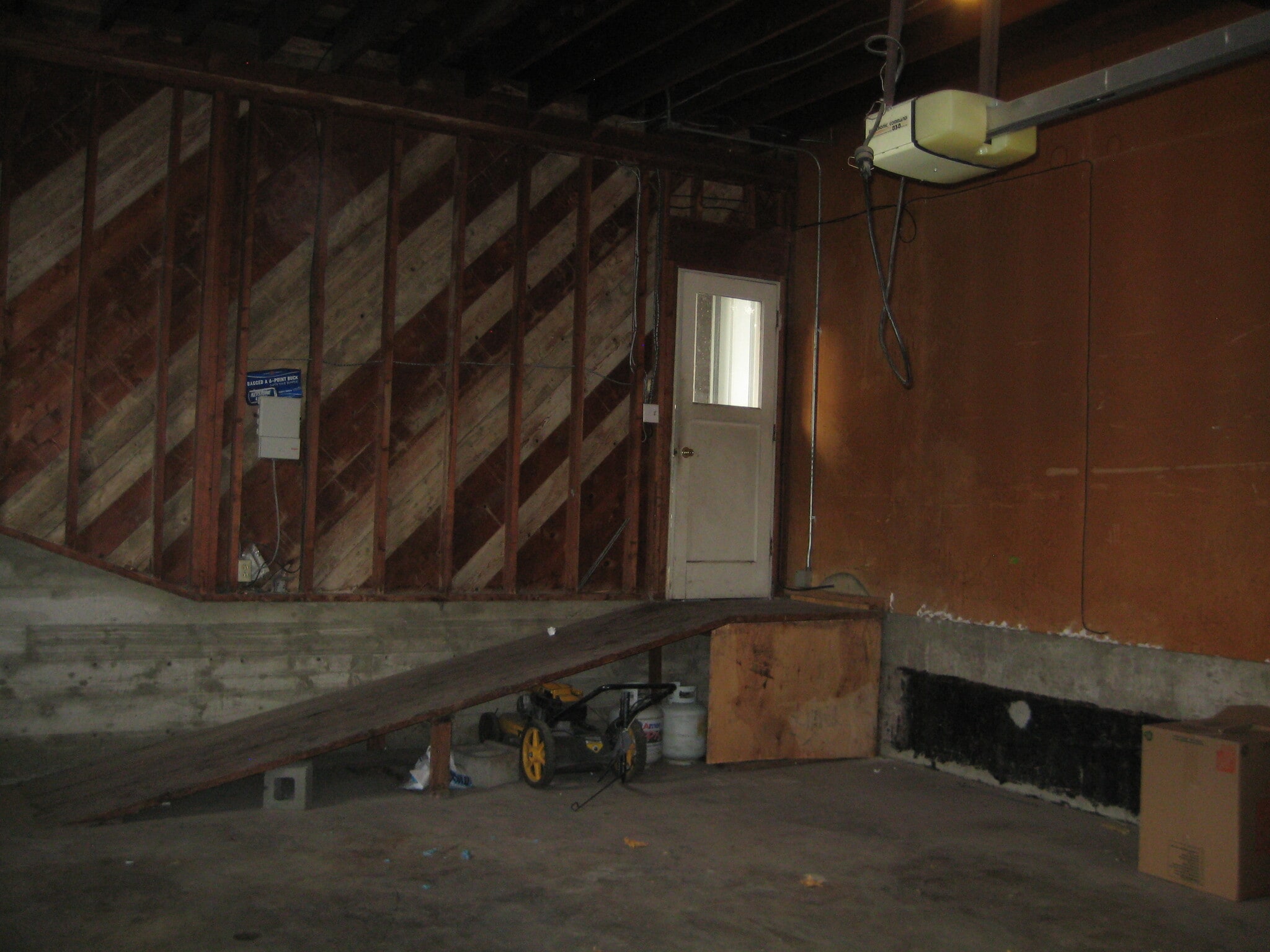 Garage - 1315 NE Orchard Dr