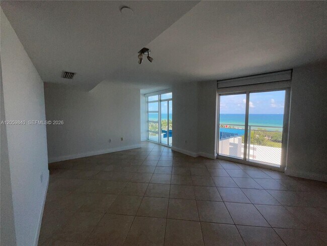 Building Photo - 7600 Collins Ave